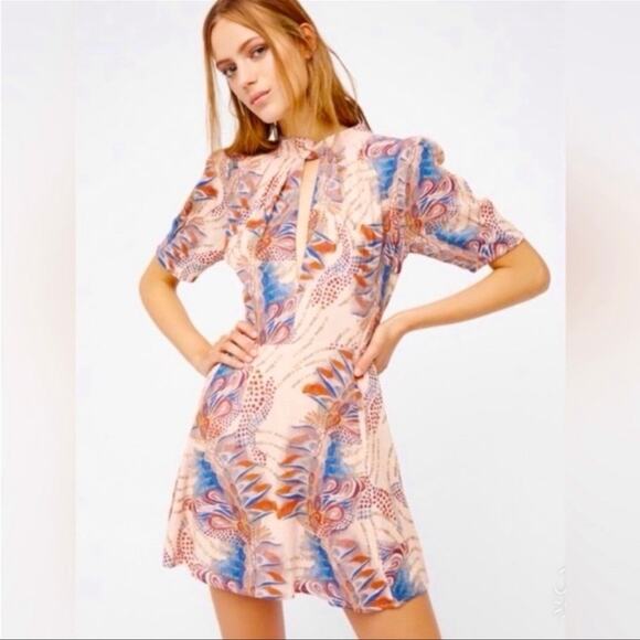 Free People Women’s Sz 4 Pink Print Fit & Flare Mini Dress Keyhole Glasgow Geo - Picture 1 of 12